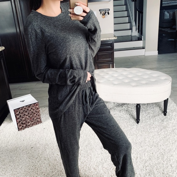 SOLD OUT - Picture 3 of 6